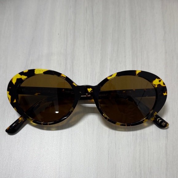 Oliver peoples ov5565SU Lumar Tortoise Shell Sunglasses